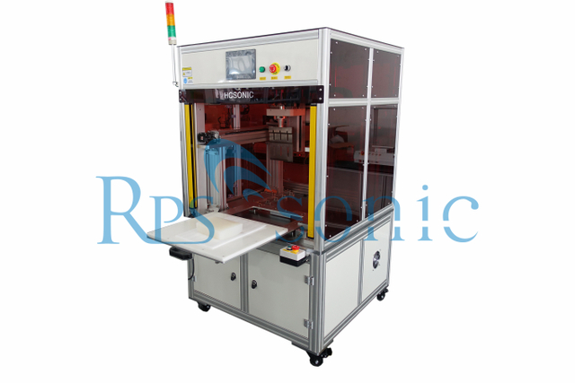 آلة القطع الآلي بالموجات فوق الصوتية كعكة