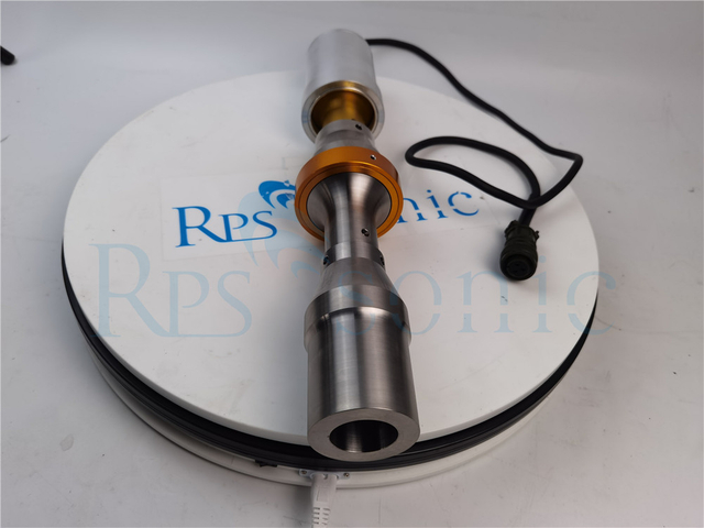 معدات اللحام بالموجات فوق الصوتية المقاومة للماء 20 كيلو هرتز لحام الغطاء وختمه 