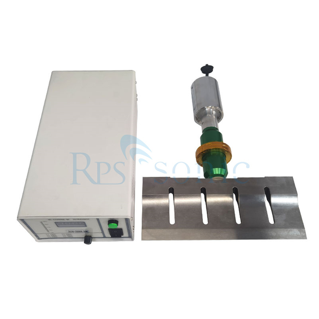 قاطع شفرة تقطيع الطعام بالموجات فوق الصوتية لقطع الكعك والخبز