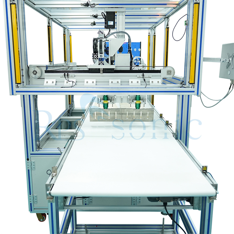 آلة تقطيع الكيك بالموجات فوق الصوتية قاطعة الخبز مع الحزام الناقل